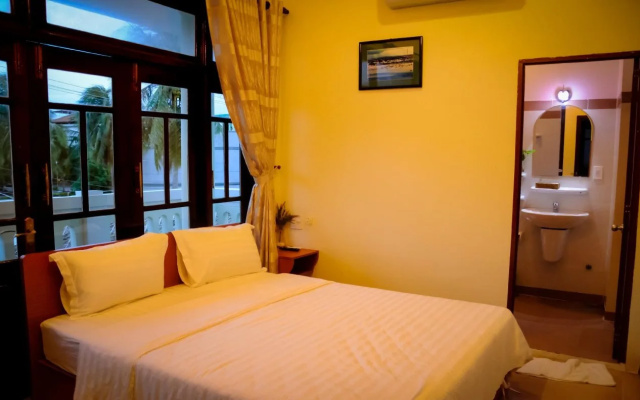 Chao Hotel