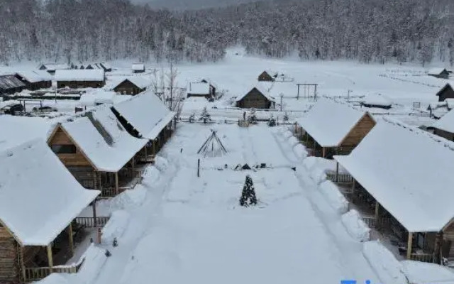 Yunshu Wooden House