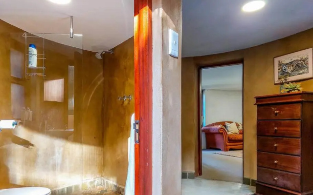 Cosy 1-bedroom rental unit on The Heads