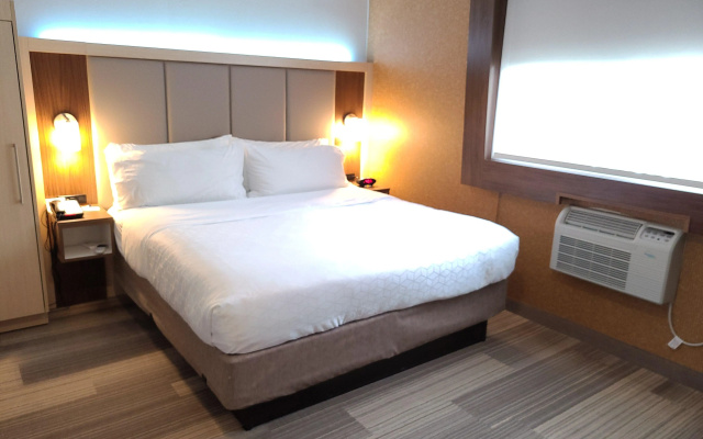 Best Western Roslyn-Long Island Hotel