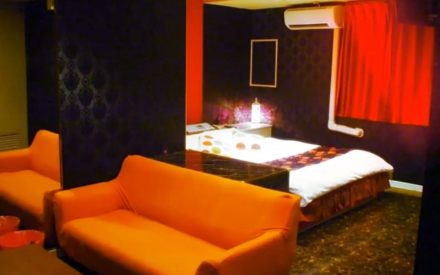 Hotel 24(Twenty four)