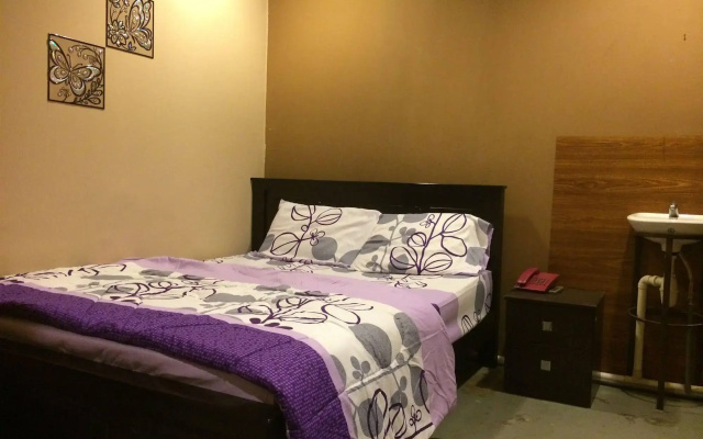 Funky Crib Hotel
