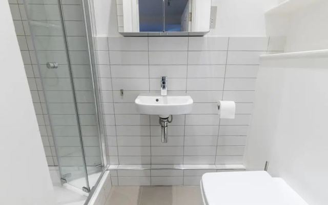 Modern 3BR Flat Close to Angel Station