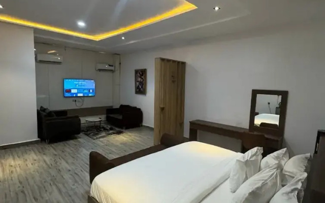 Bottega Apartment & Suites