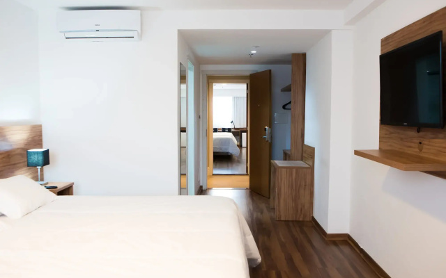 Trade Hotel