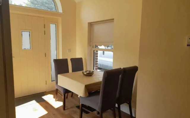 Delphi Lodge