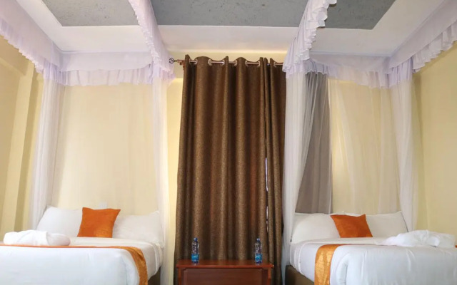 Raygreen Hotel