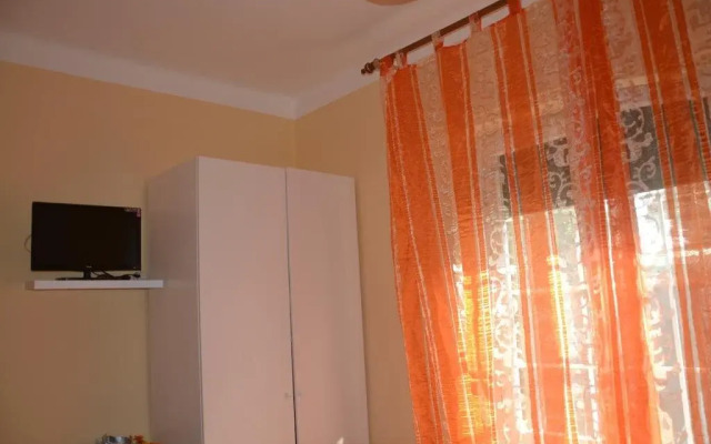 B&B Ada