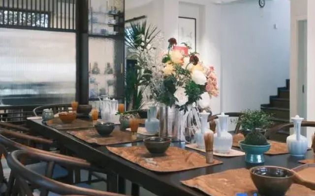 Hangzhou · 308 Tea-themed Stay · (Lingyin Store)