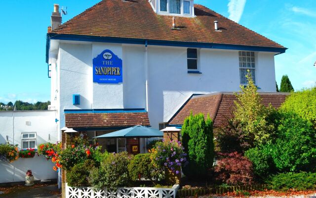 Отель The Sandpiper Guest House вид на фасад