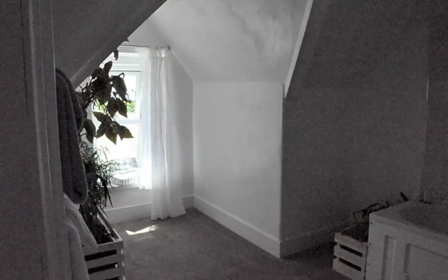 Gordon House B & B