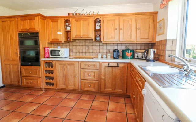 Charming 2 Bed House Near Rhoscolyn,discounts FOR