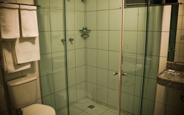 Amazon Plaza Hotel