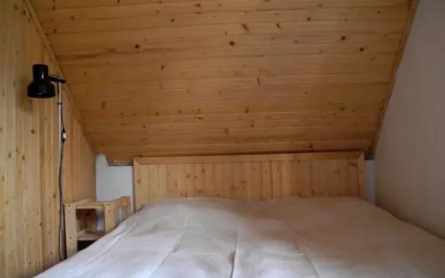 Casa cu Sindrila / Zsindelyes Vendégház
