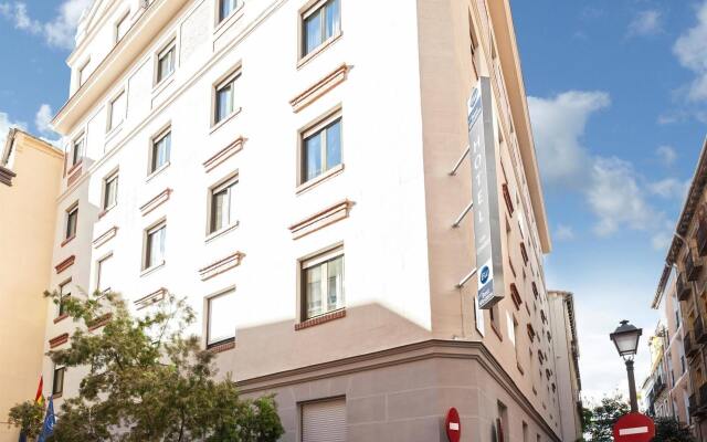 Best Western Hotel Los Condes вид на фасад