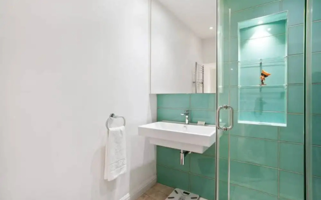 Charming 2 Bedroom Flat With Garden in Finsbury Park