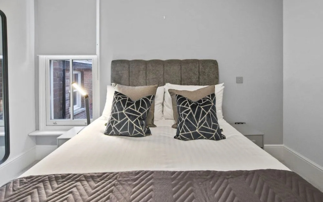 VICTORIA HOUSE by Aeria Apartments