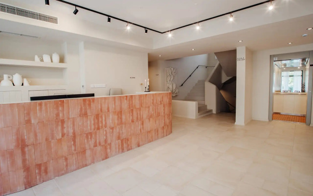 Thymises Boutique Hotel