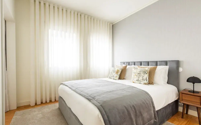 Acm034 Bombarda Homes, Spacious 1BR w/ Balcony