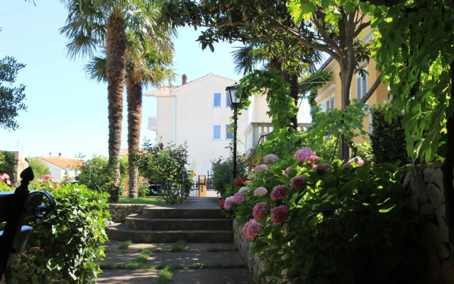 Vila Rojana
