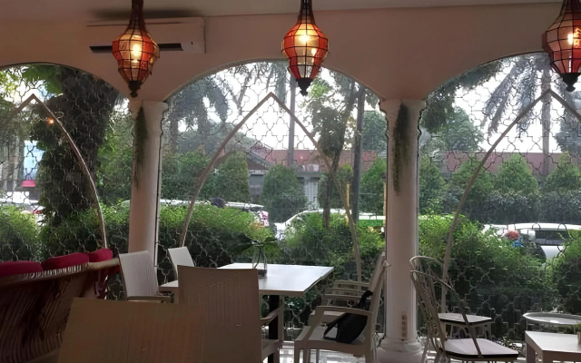 Hotel Pangrango 3