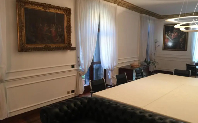 Ball Apartments loc 04163