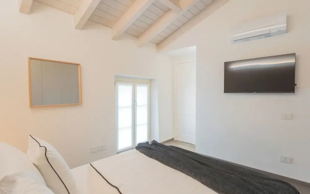 Muralto's Nest by Rent all Como