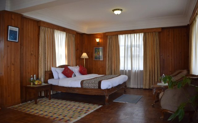 The Fort Resort