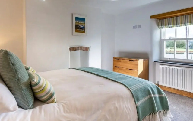 1 Bossiney House in Cornwall