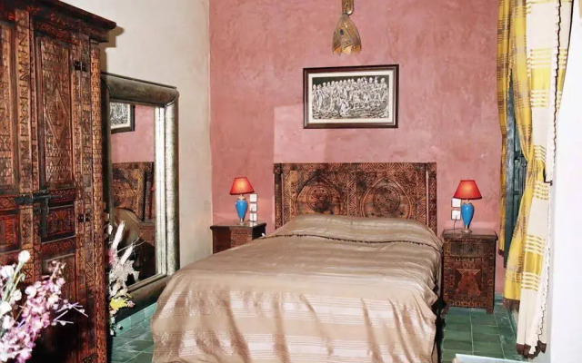 Riad Lalla Khiti