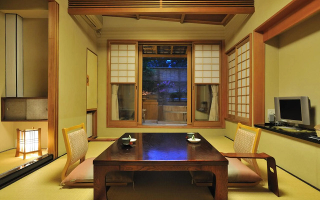 Shibu Onsen Kokuya