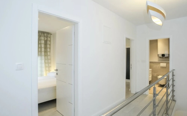 Tomana Apartment with Jacuzzi