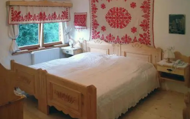 Bagolyvár Inn