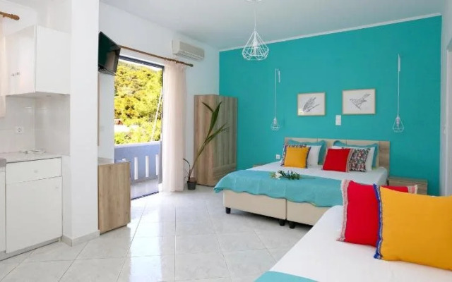 Yiannis Studios
