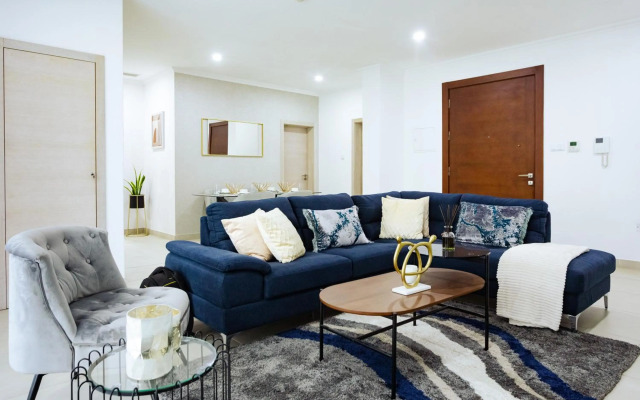 Incredible luxurious 2 bedroom space Available