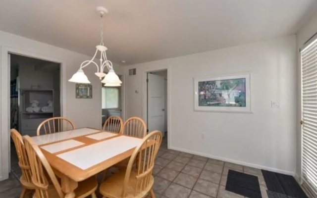 Avenue E #54489 - 3 Br Home
