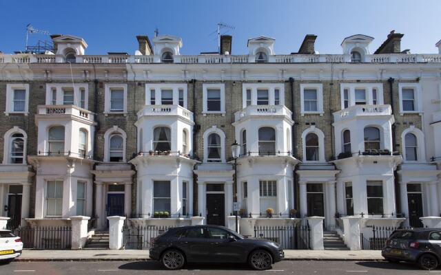Отель Chelsea Residential Atmosphere Великобритания, Лондон - отзывы, цены и фото номеров - забронировать отель Chelsea Residential Atmosphere онлайн вид на фасад