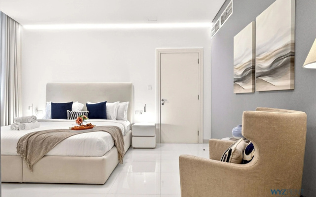 WYZ RENT|Grand 1BR Cour Jardin Near Bay Avenue