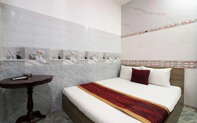 Collection O District 12 -Mau Tim Hotel