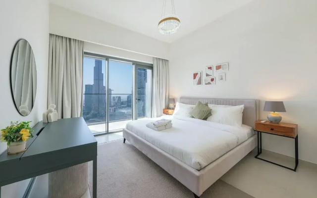 Downtown Dubai 3BR Burj Royale