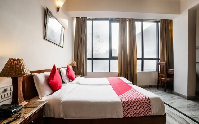 Hotel Luna Rosa By Oyo Rooms