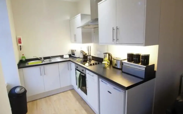 Wallfield Field Apartments