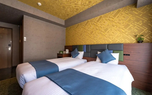 Naha Crystal Hotel