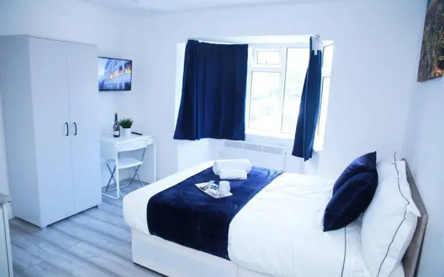Apartment - Sleeps 2 & Free Parking