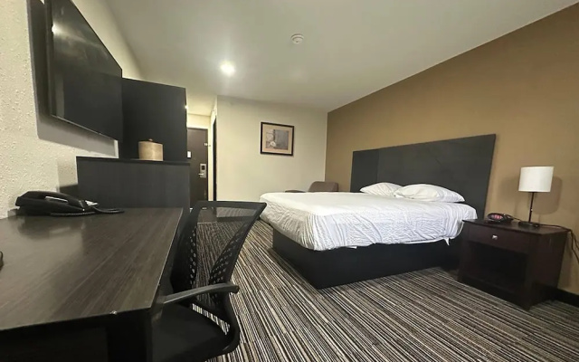 Baymont By Wyndham Bridgeton St Louis