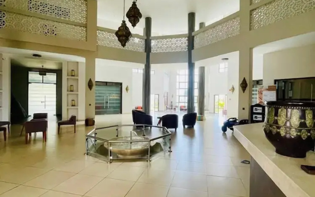 Luxury Oceanline Apartment-Shaza