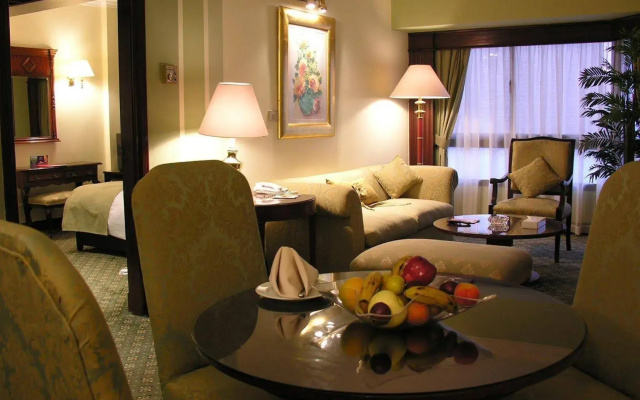 Отель Pyramisa Suites Hotel Cairo