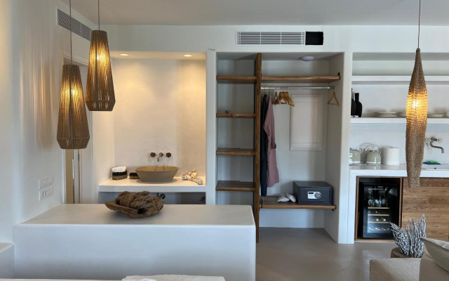 Zetine Suites Sikinos