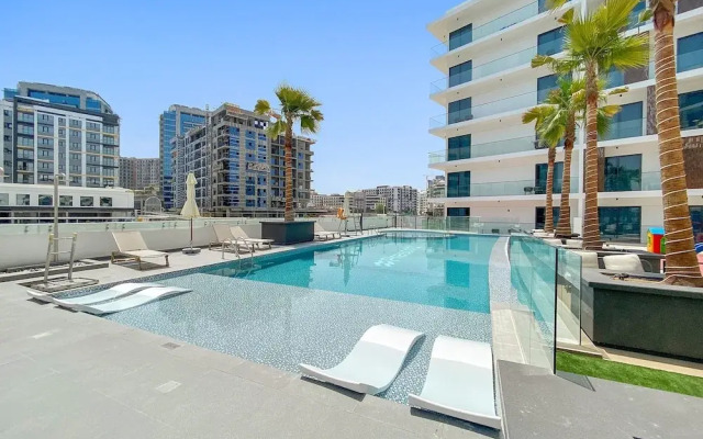 Lux Studio in Arjan With Pool and Full Amenities