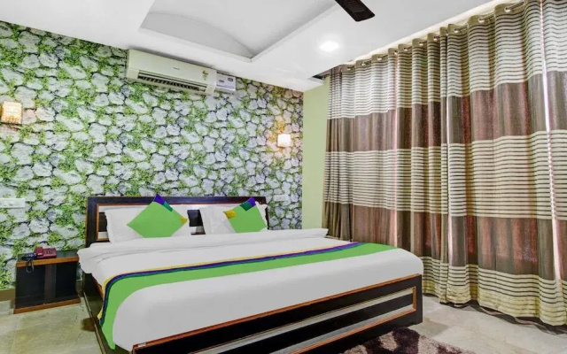 FabHotel Burj